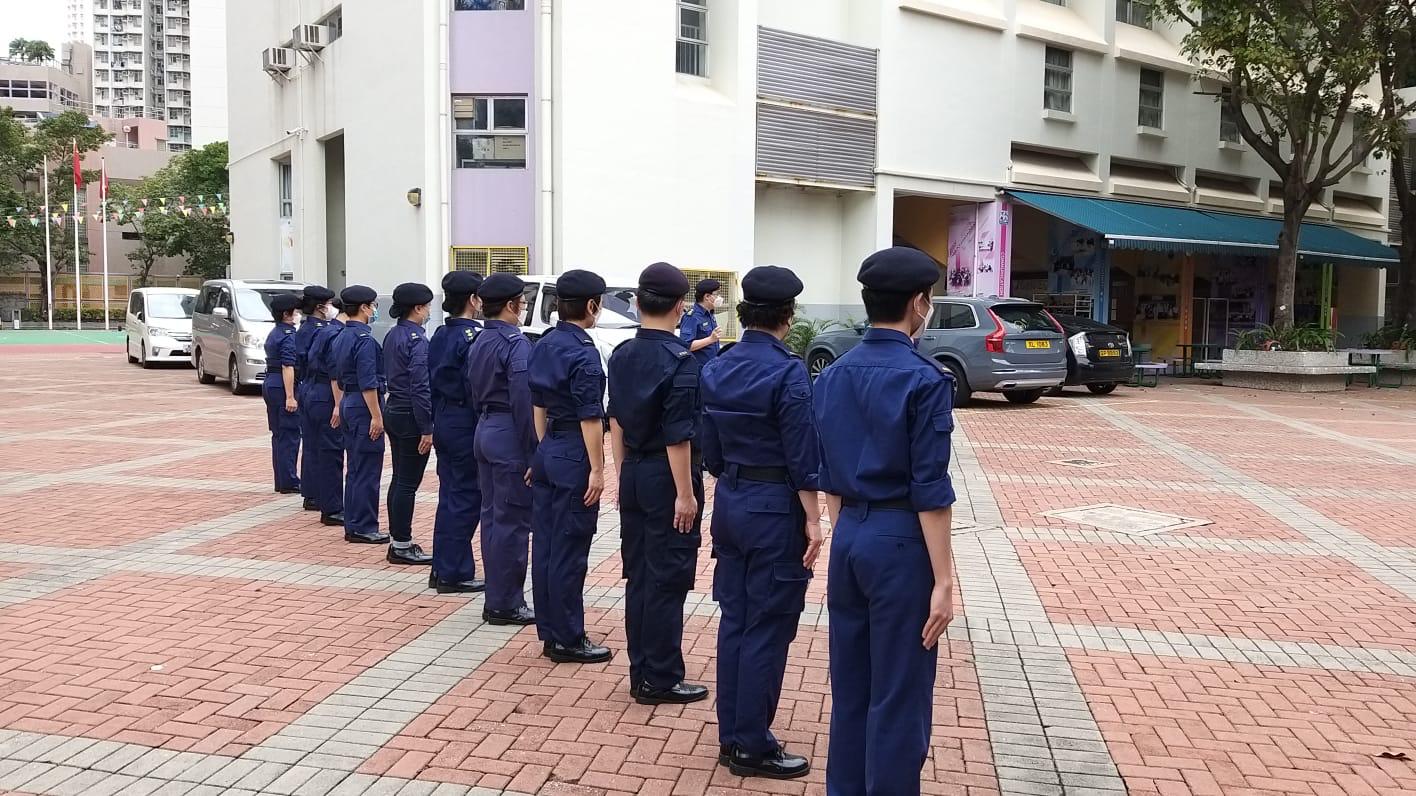 學員進行中式隊列及步操訓練